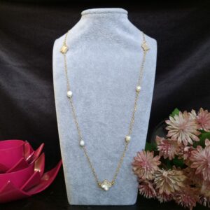 Engraved Clover Chain