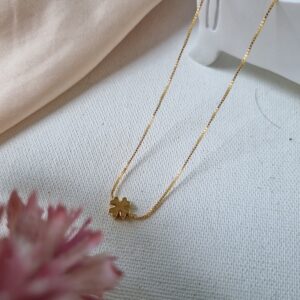 Minimalist Chain