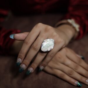 MOP Leaf Ring